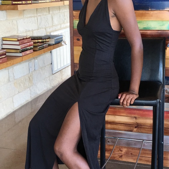 Long black dress - Picture 2 of 2